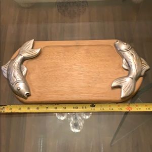 VINTAGE WOOD/METAL FISH CUTTING BOARD/SERVING TRAY